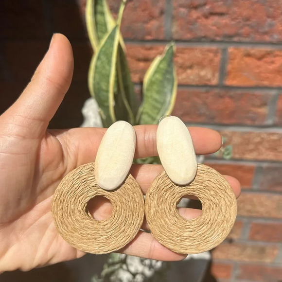 Selina Boho Raffia Rattan Drop Earrings - Picture 7 of 8